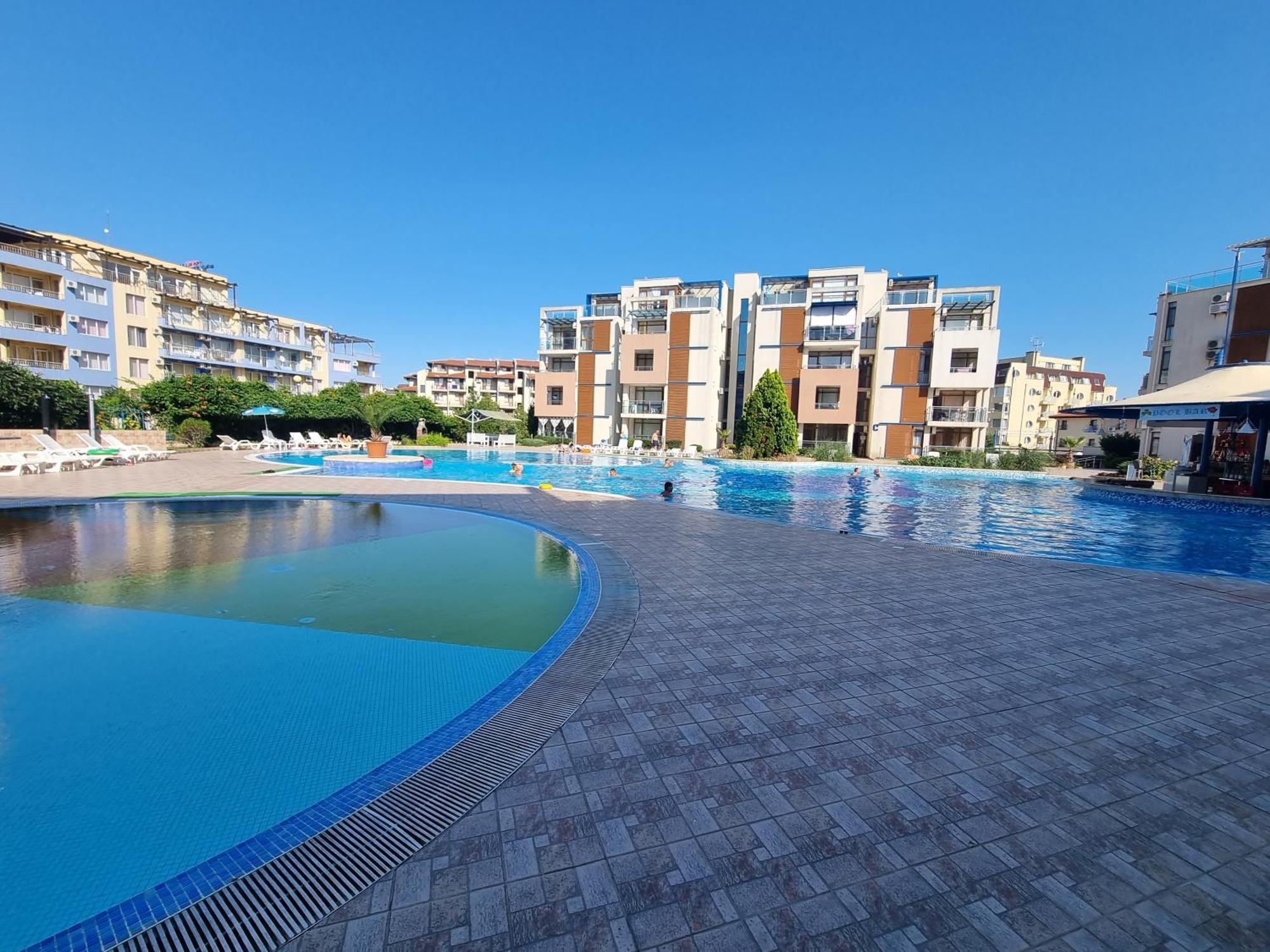 Studio Apartment With Balcony 300M From Beach Сонячний Берег Екстер'єр фото